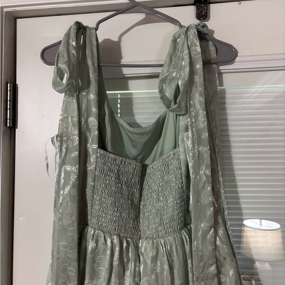 Lulus dress